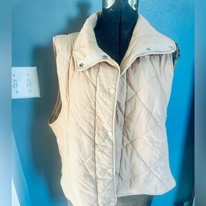 Quilted Puffer Vest Sleeveless Jacket Snap Button Light‎ Academia Beige L